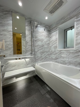 心を静め豊かな潤いで包み込むバスタイム 中央区S様邸 心を静め豊かな潤いで包み込むバスタイム 中央区S様邸